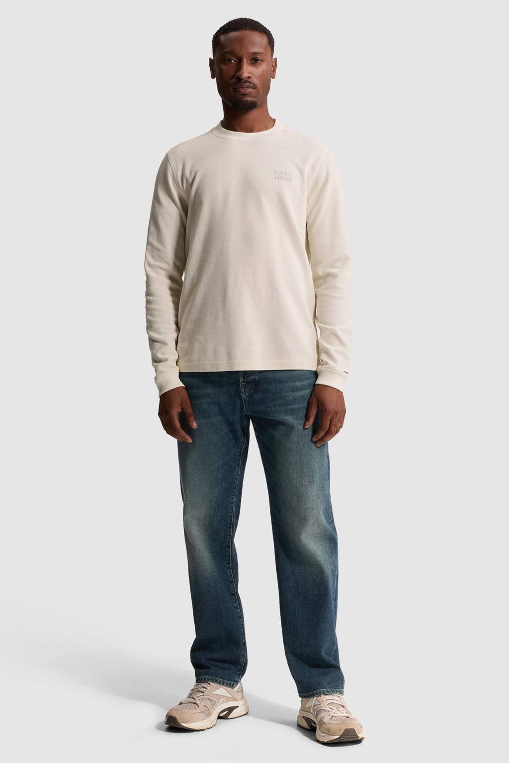 Ecru heren Cast Iron regular fit longsleeve van katoen met effen, lange mouwen en textuur