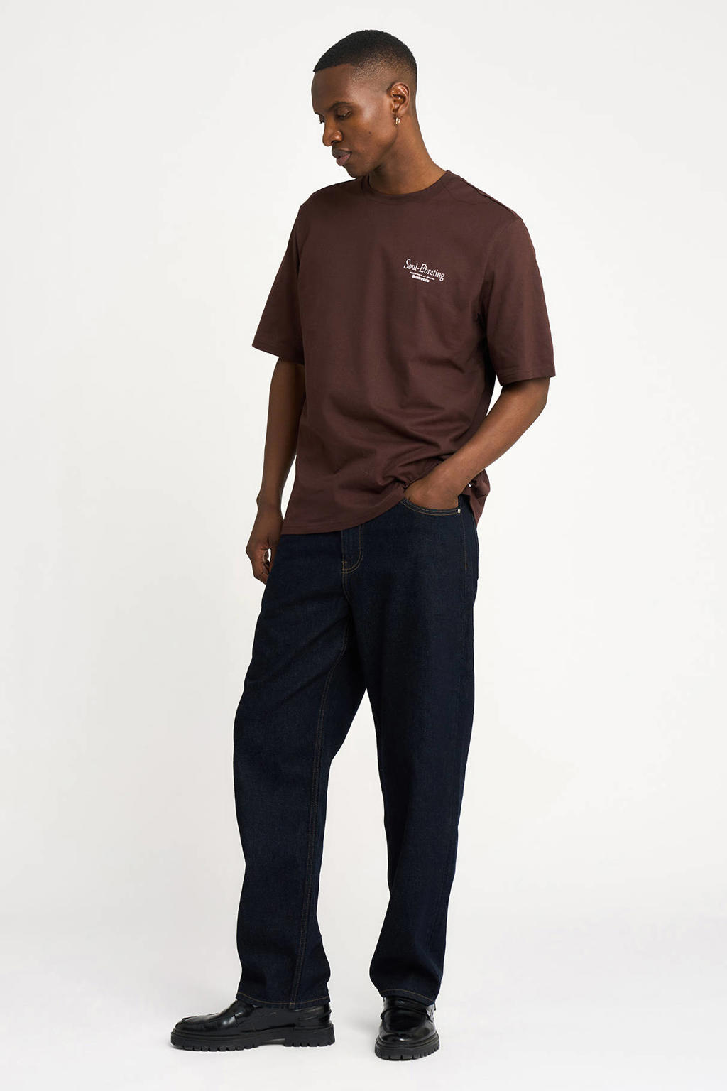 Resteröds relaxed fit T-shirt met backprint - bruin