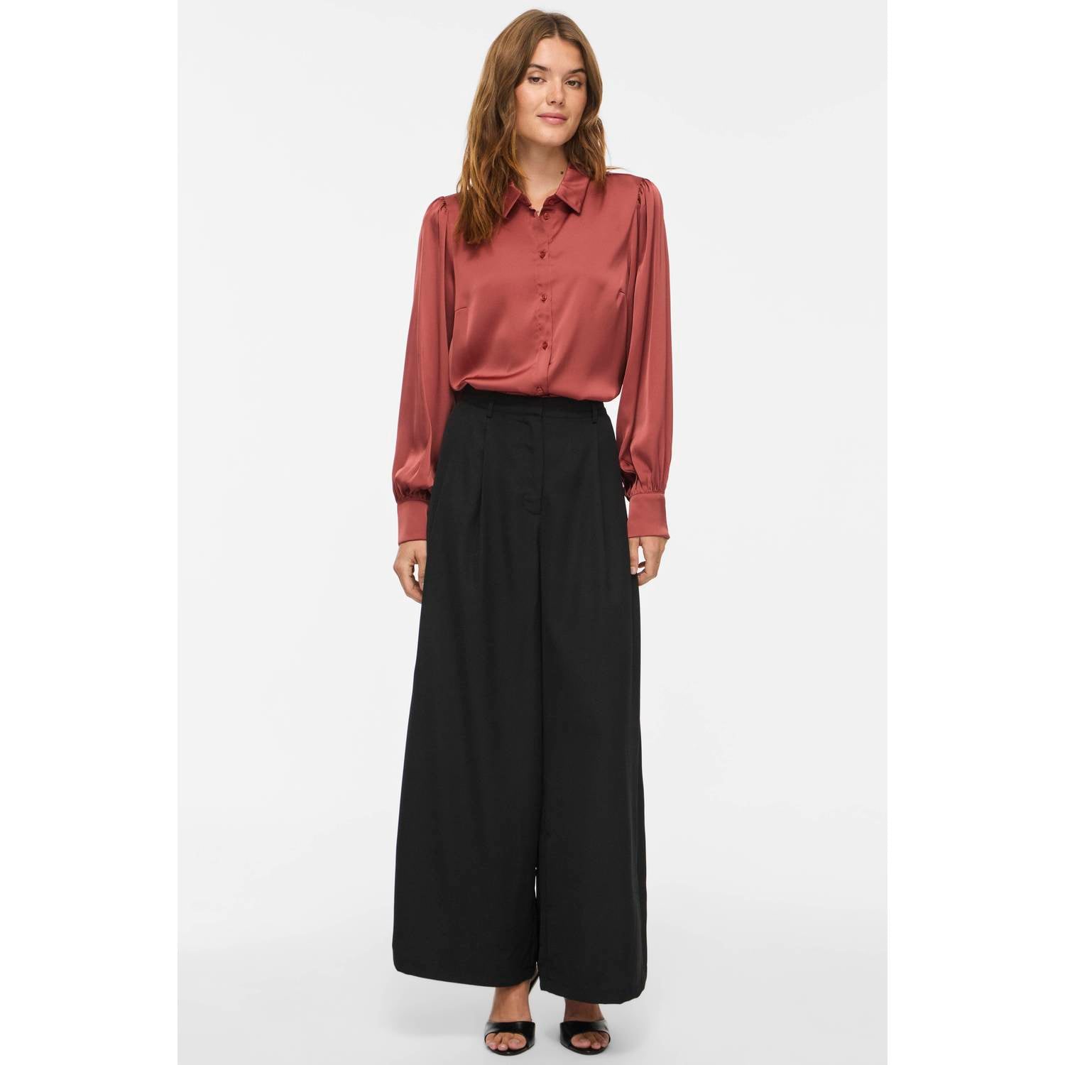VILA satijnen rechtvallende blouse roodbruin