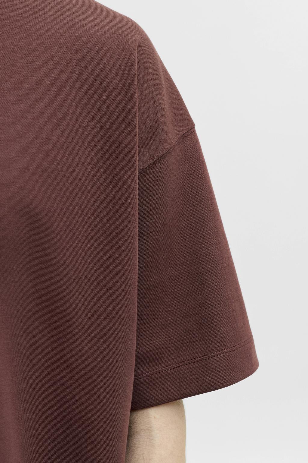 Roodbruine heren JACK & JONES ESSENTIALS oversized T-shirt bruin van katoen met effen, korte mouwen en ronde hals