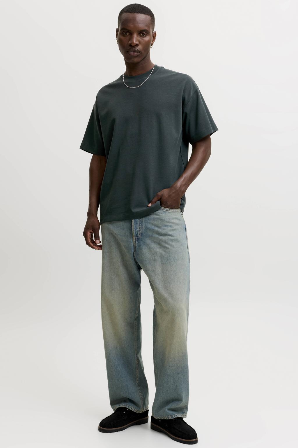 Donkergroene heren JACK & JONES ESSENTIALS oversized T-shirt van katoen met effen, korte mouwen en ronde hals