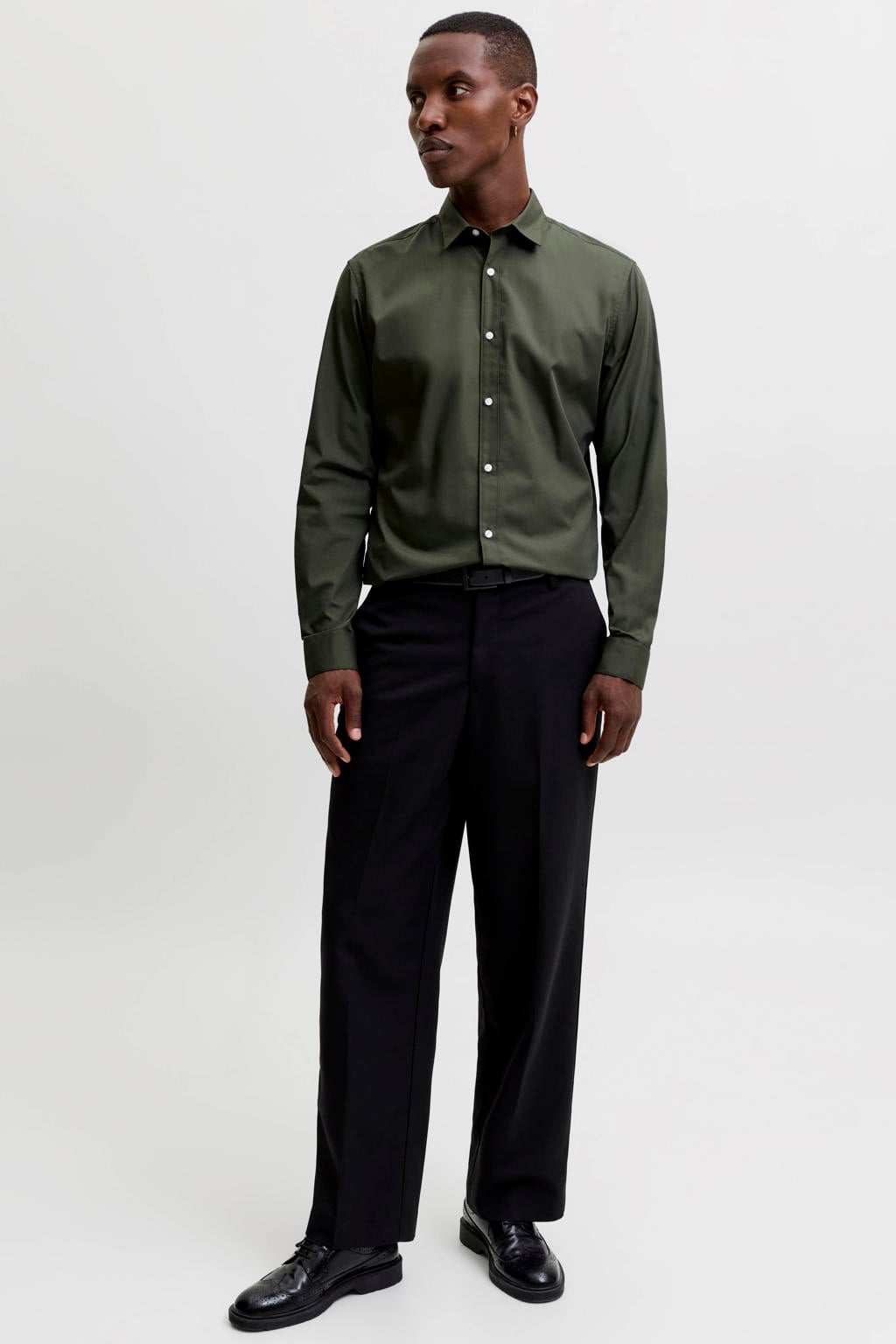 Donkergroene heren JACK & JONES ESSENTIALS slim fit zakelijk overhemd van polyester met effen, lange mouwen en klassieke kraag