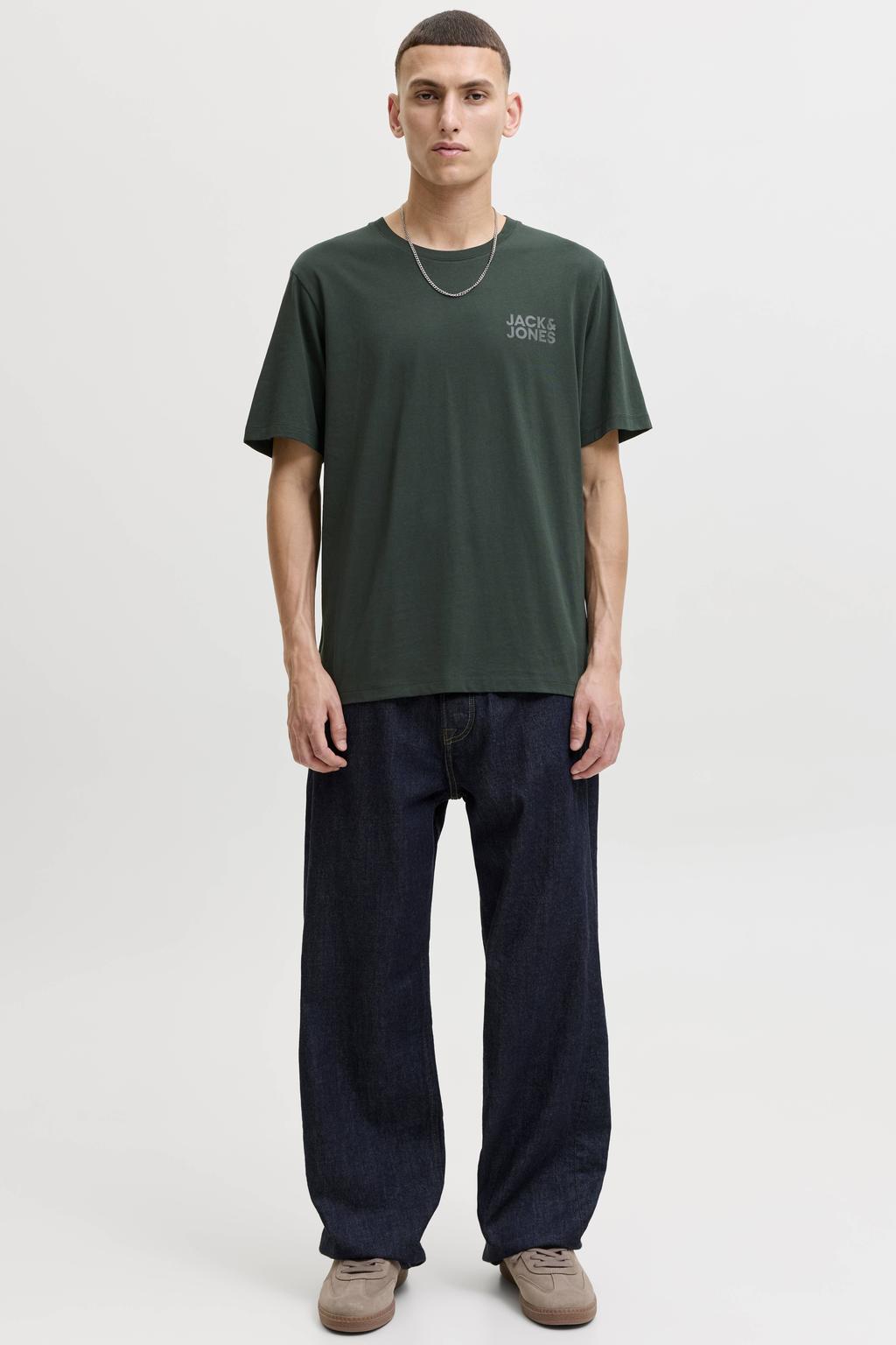Donkergroene heren JACK & JONES ESSENTIALS regular fit T-shirt van katoen met logo dessin, korte mouwen en ronde hals