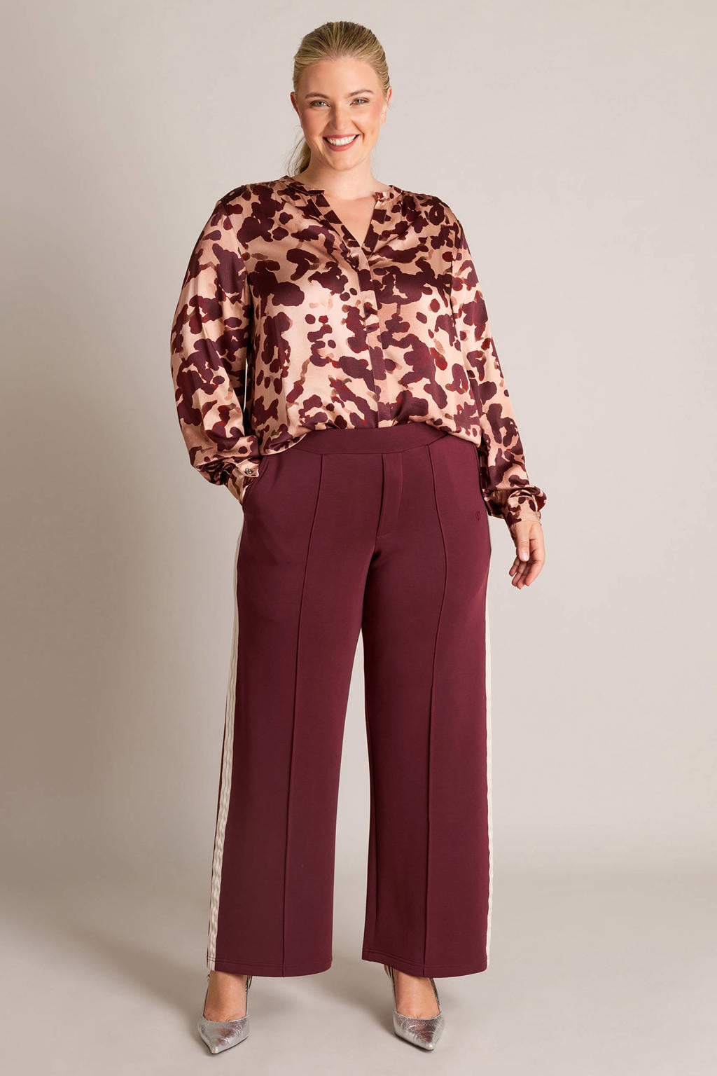 Rood en ecru dames Yest Curve blouse Plus Size van viscose met lange mouwen en knoopsluiting