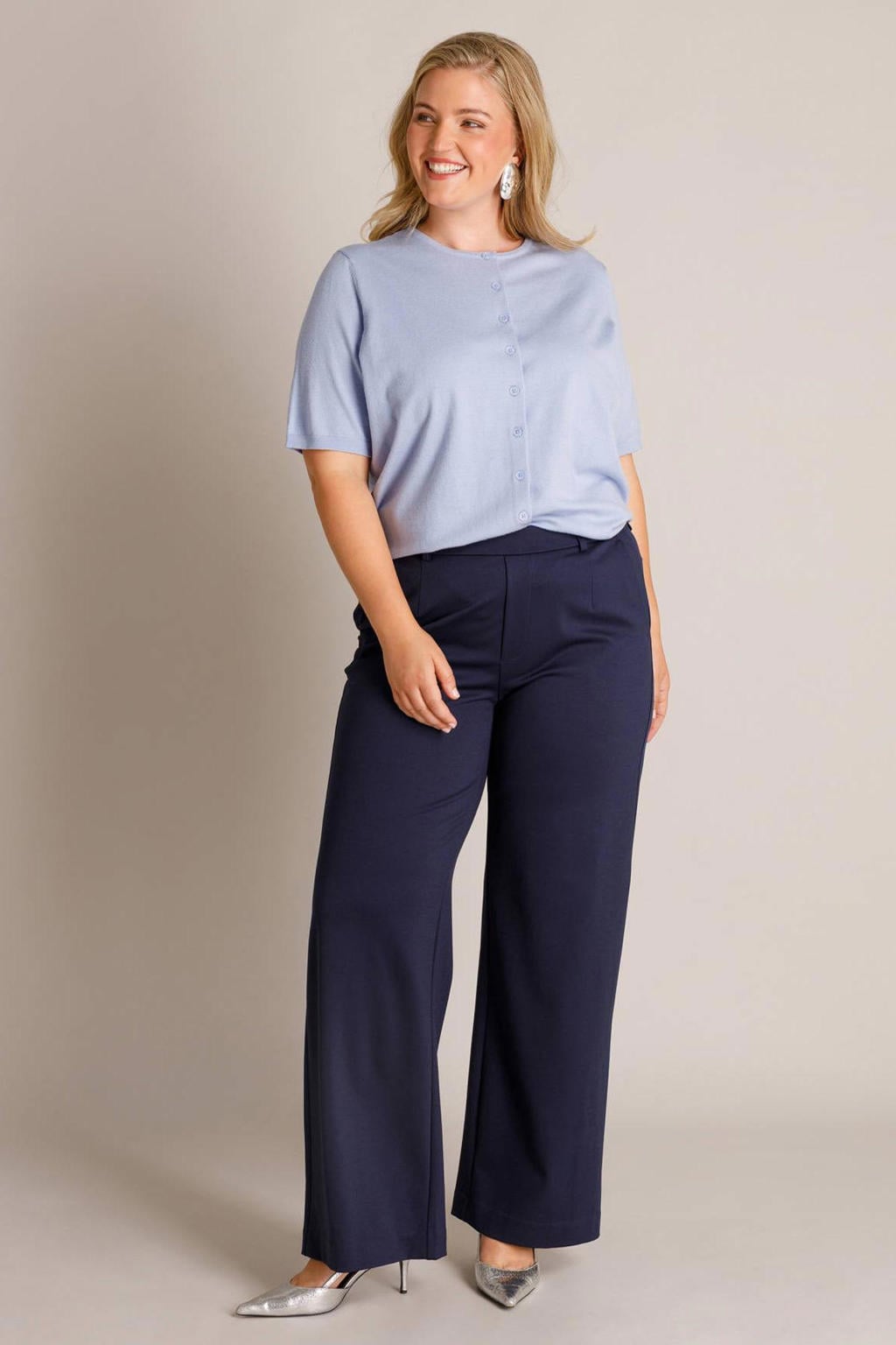 Lichtblauwe dames Yest Curve gebreide vest Plus Size met effen, driekwart mouwen en knoopsluiting