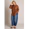 Yest Curve blouse Plus Size met stippen - bruin