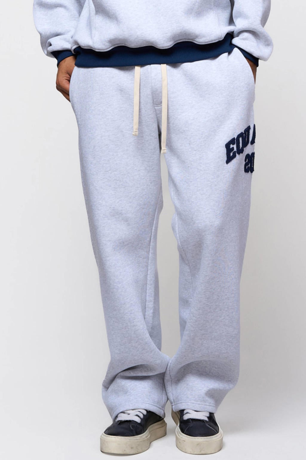 Equalité loose fit joggingbroek met logo - grijs/donkerblauw