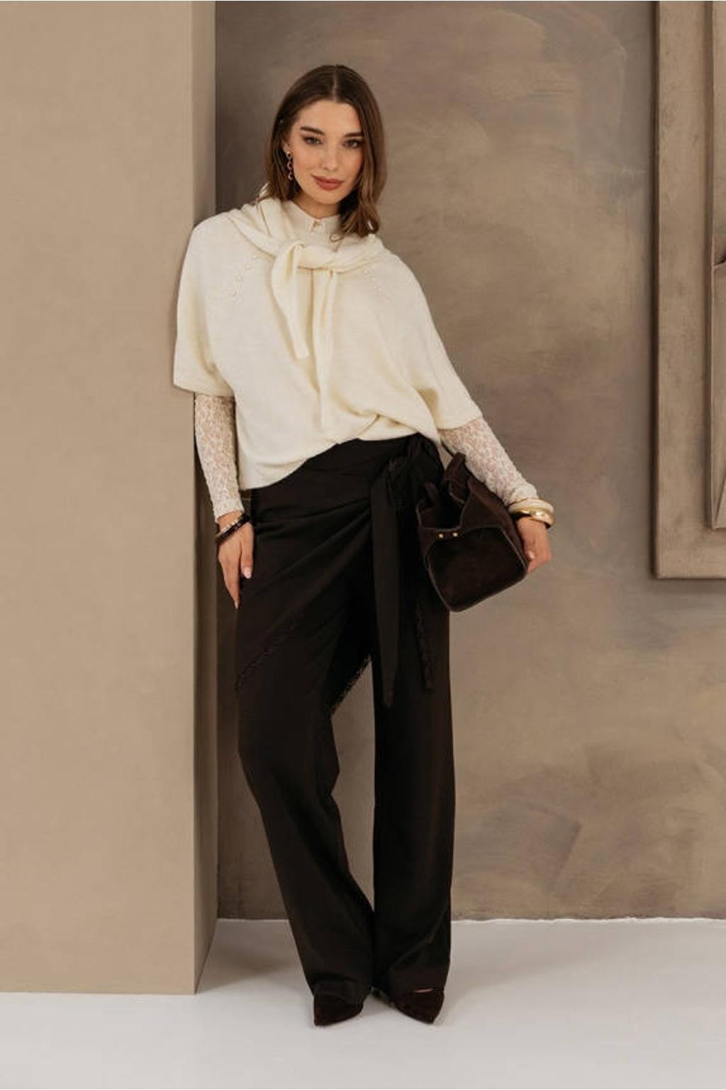 Ecru dames &Co Woman gebreide trui van acryl met effen, lange mouwen, ronde hals en parels