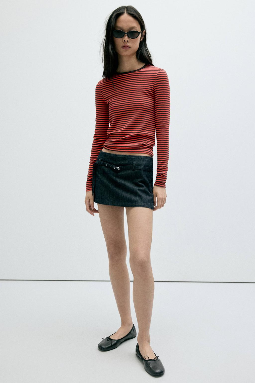Rood en zwarte dames Mango gestreepte top van viscose met lange mouwen en ronde hals