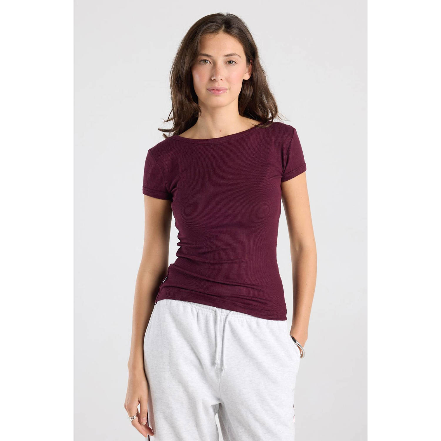 America Today top donkerrood