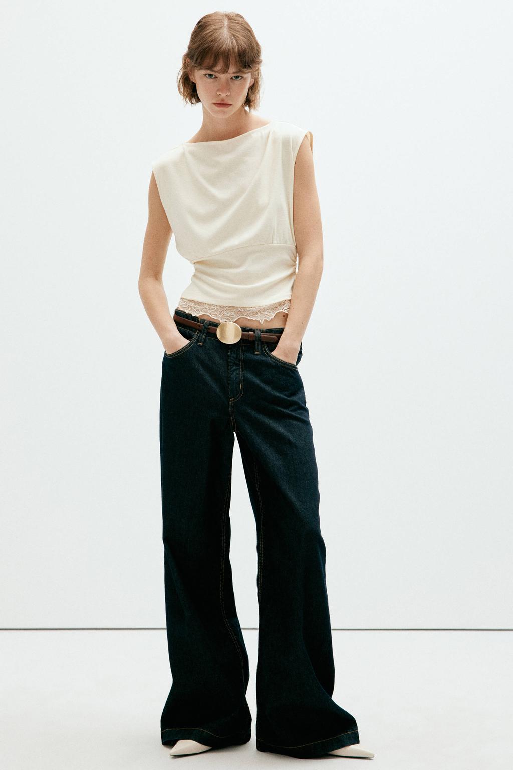 Beige dames Mango top van polyester met effen, ronde hals en kant
