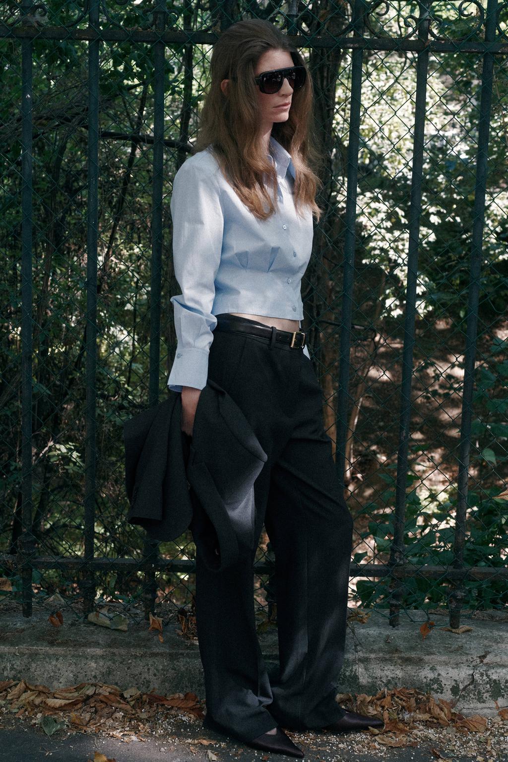 Blauwe dames Mango blouse van katoen met effen, lange mouwen, klassieke kraag, knoopsluiting en plooien
