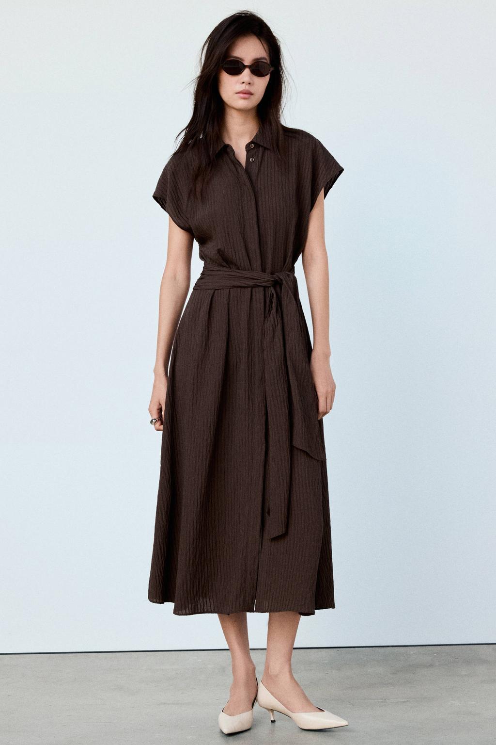 Bruine dames Mango blousejurk van viscose met effen, korte mouwen, klassieke kraag, knoopsluiting en ceintuur