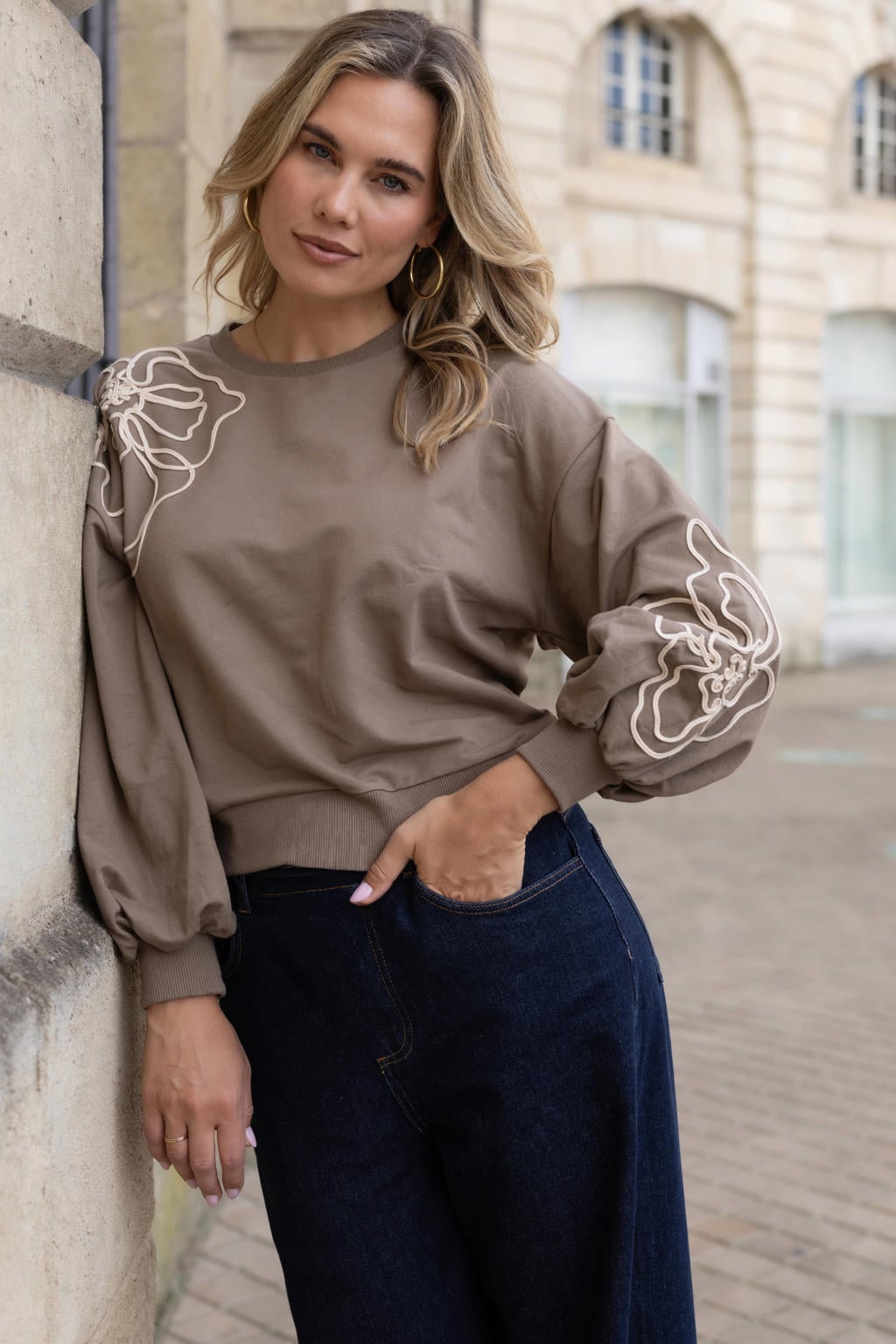 Taupe dames Elvira Collections gebloemde sweater van katoen met lange mouwen en ronde hals