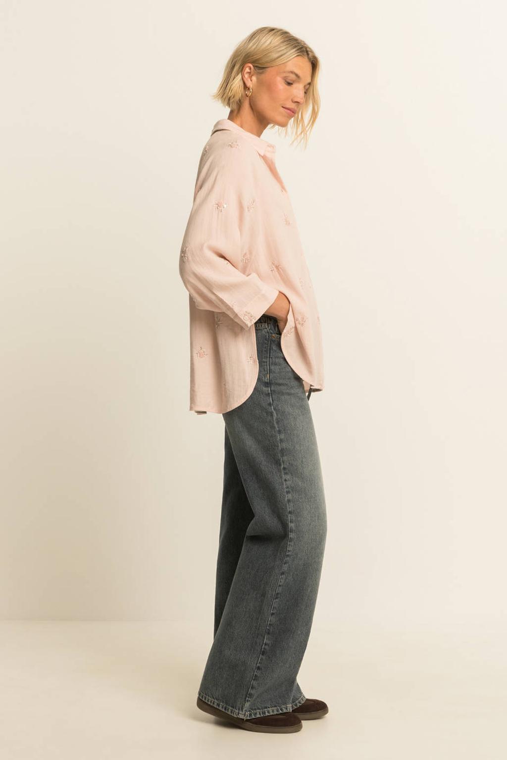 Lichtroze dames Expresso gebloemde blouse van viscose met lange mouwen, klassieke kraag en knoopsluiting