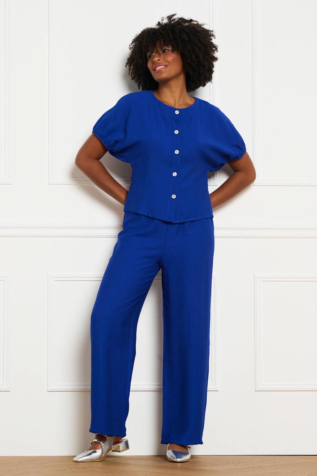 Blauwe dames LOLALIZA blouse van polyester met effen, korte mouwen, ronde hals en knoopsluiting