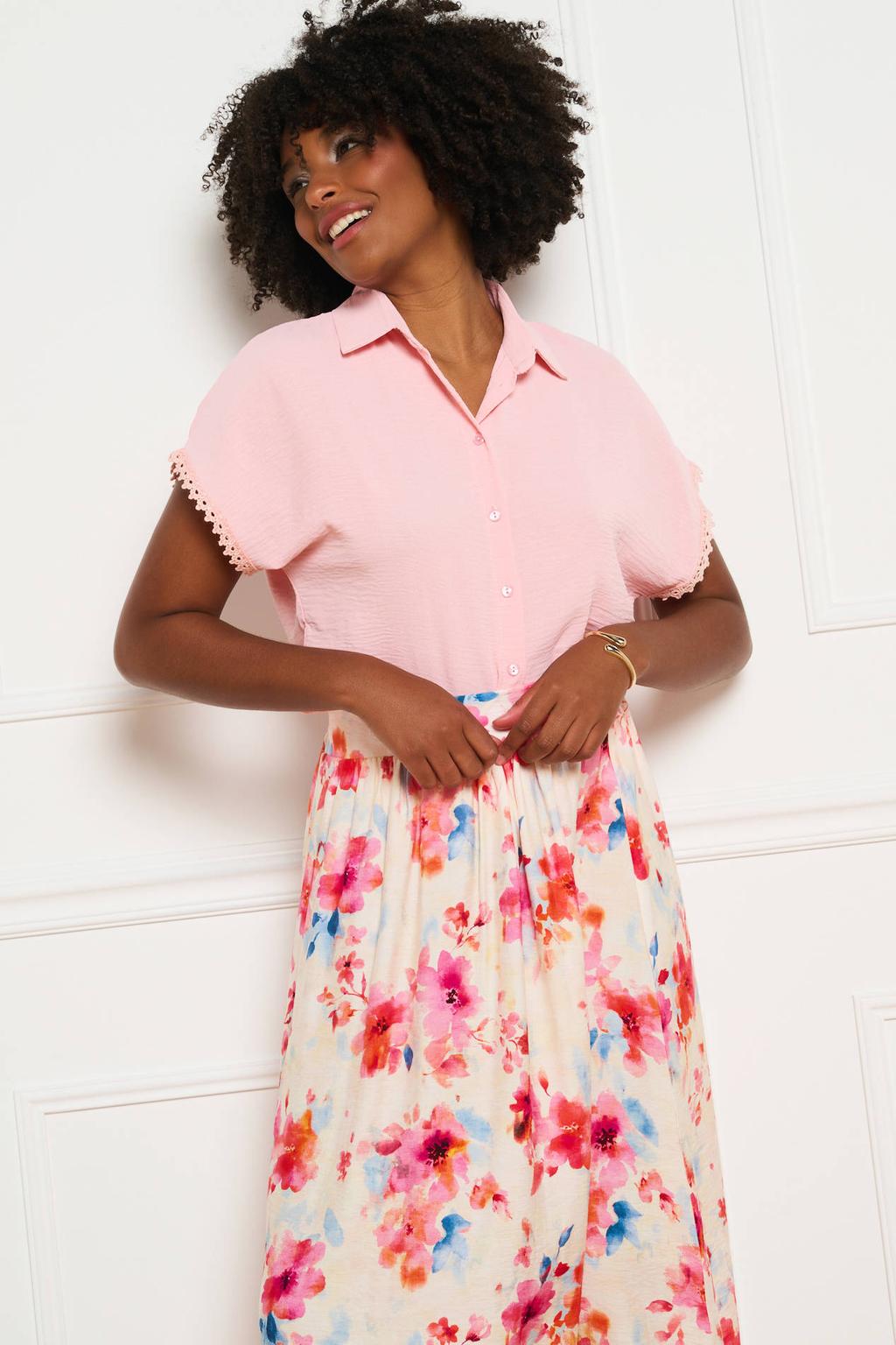 Roze dames LOLALIZA blouse van polyester met effen, korte mouwen, klassieke kraag en knoopsluiting