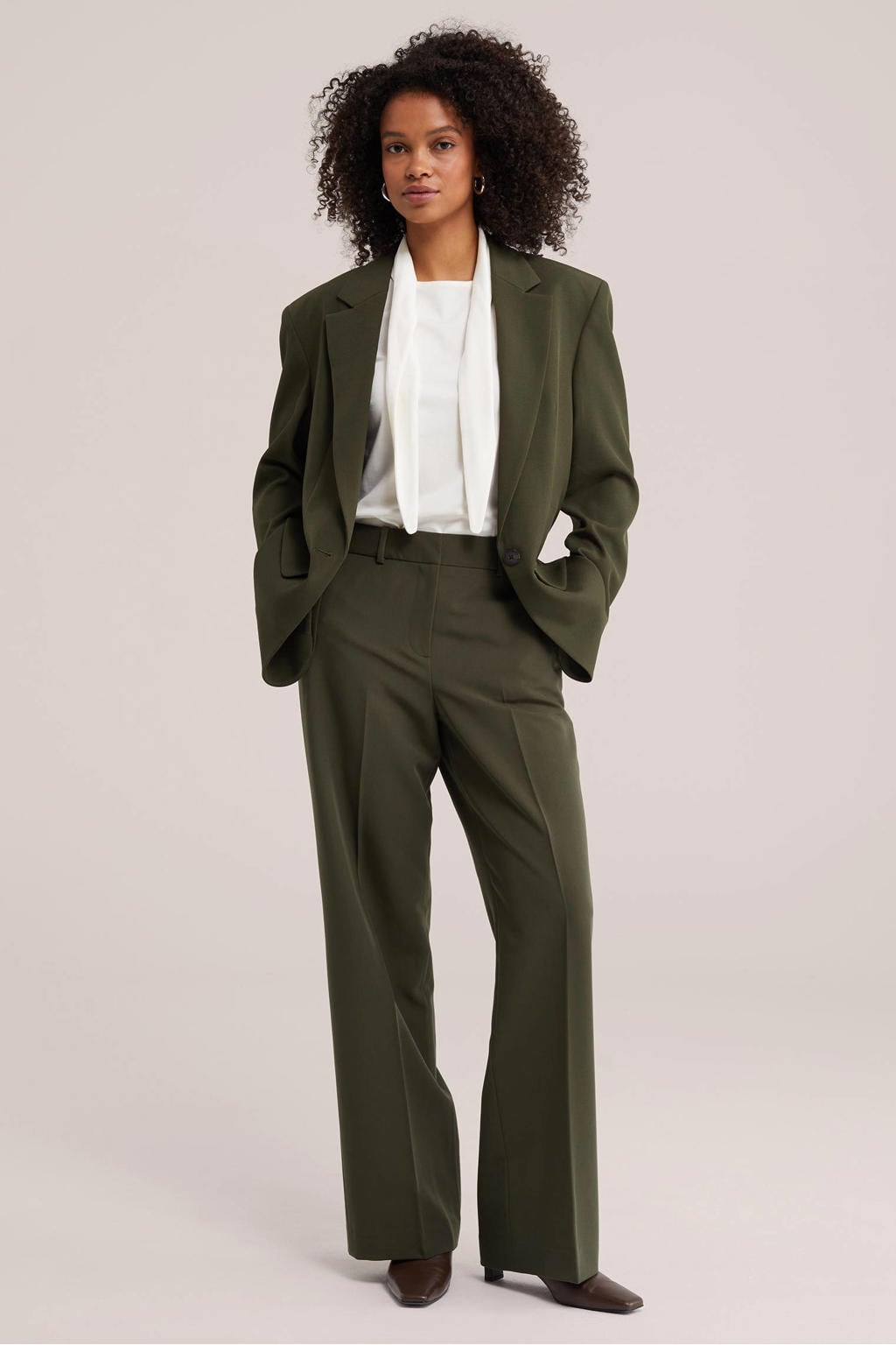 WE Fashion regular waist loose fit pantalon - donkergroen