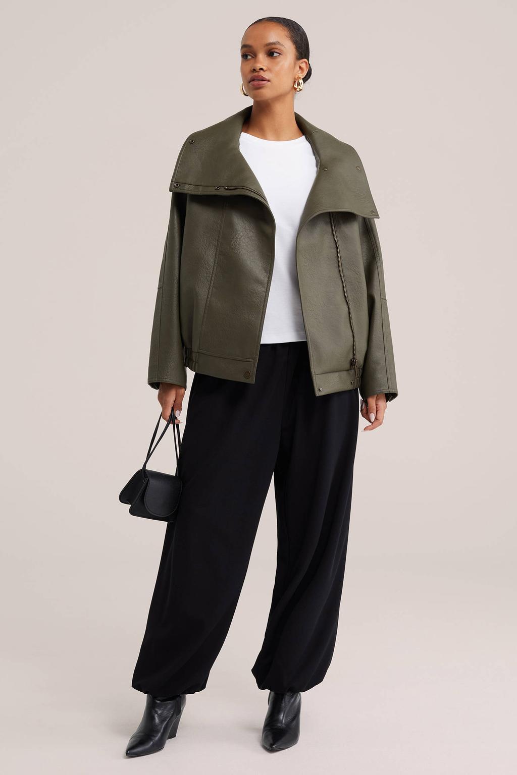 Groene dames WE Fashion imitatieleren jas met lange mouwen en opstaande kraag