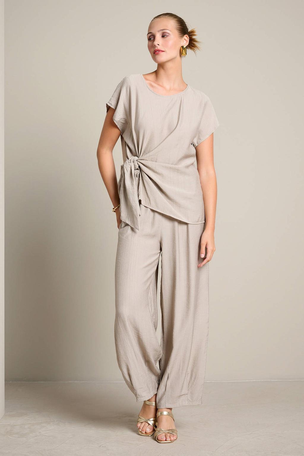 Taupe dames LOLALIZA top van viscose met effen, korte mouwen en ronde hals