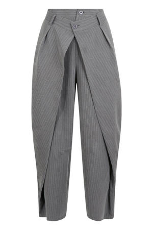 barrel broek met krijtstreep en plooien - grijs
