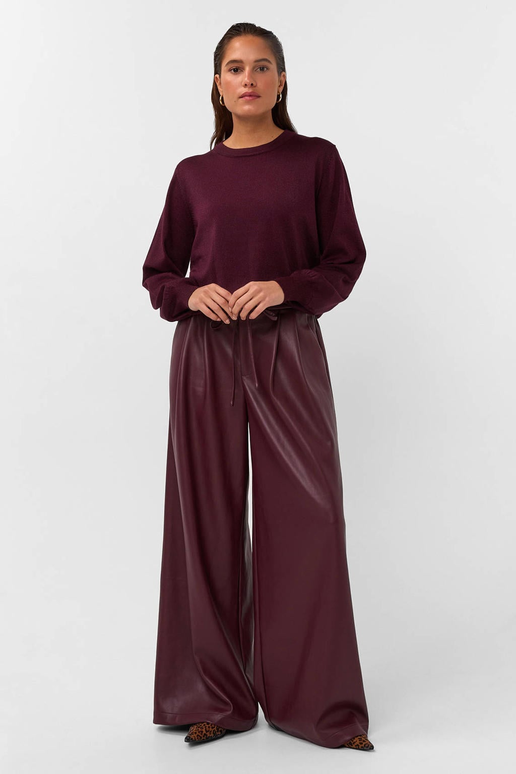 Donkerrode dames AMAYA Amsterdam trui van viscose met effen, lange mouwen, ronde hals en lurex