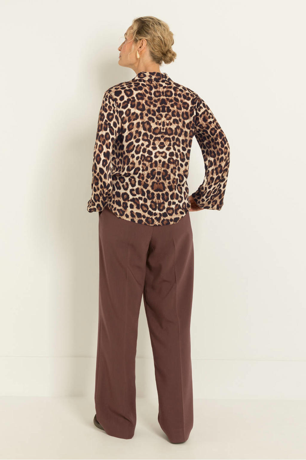 Bruin en beige dames Claudia Sträter blouse van viscose met panterprint, lange mouwen, klassieke kraag en knoopsluiting
