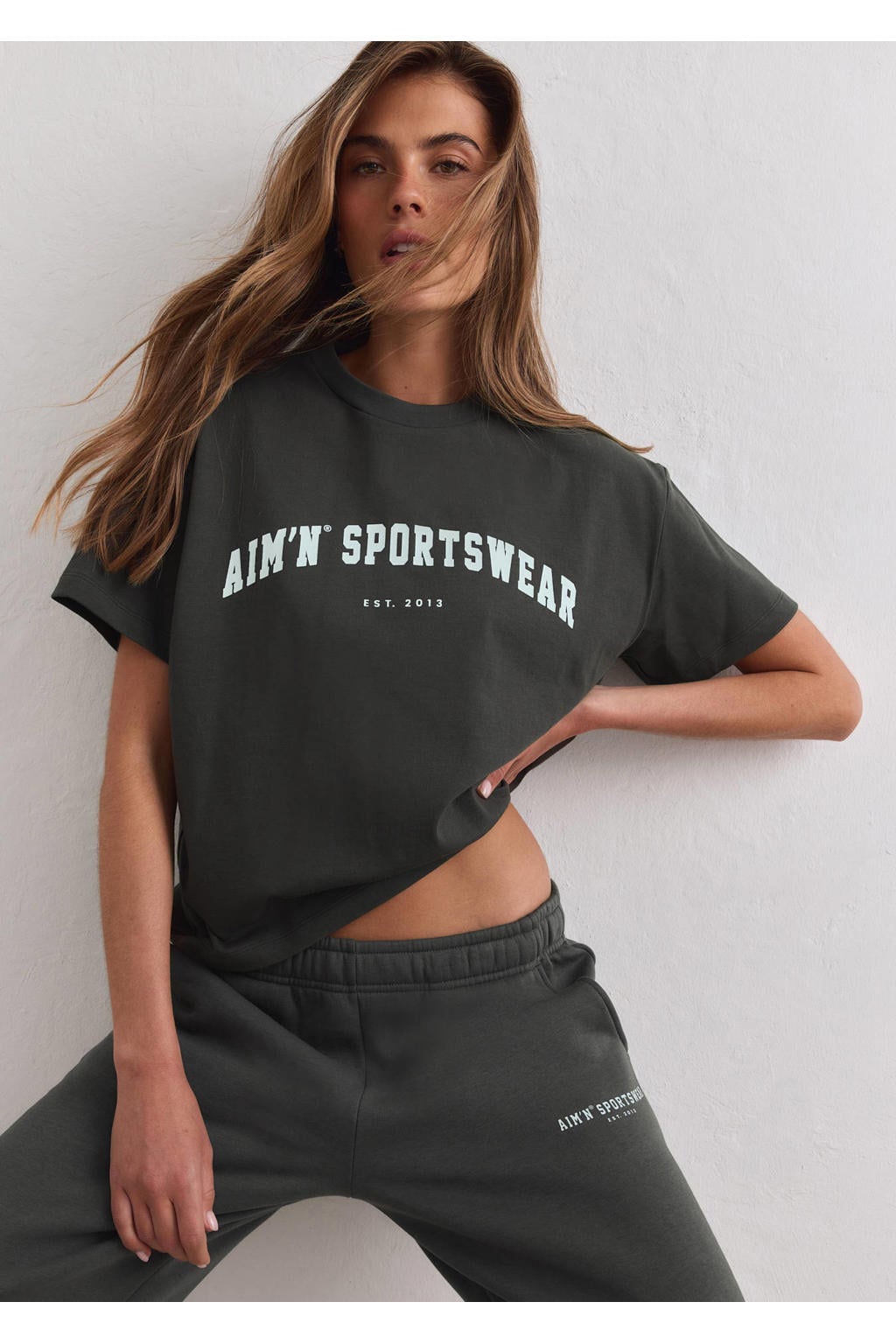 Donkergroene dames Aim'n sportshirt van katoen met korte mouwen en ronde hals
