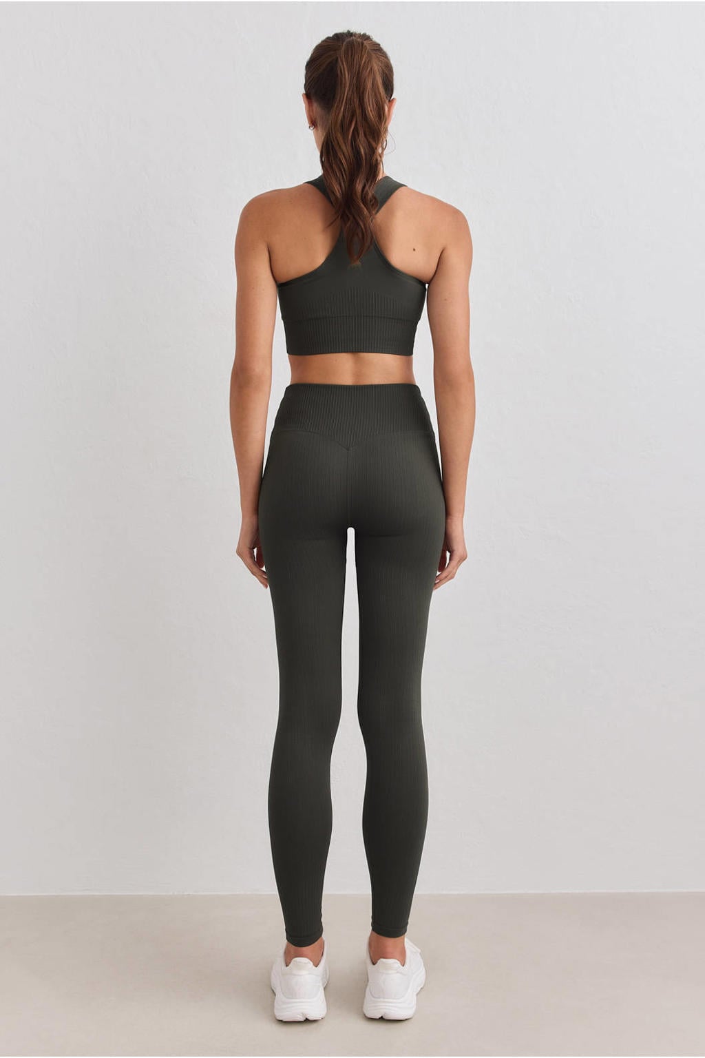Donkergroene dames Aim'n senior sportlegging van polyamide met slim fit, regular waist en elastische tailleband