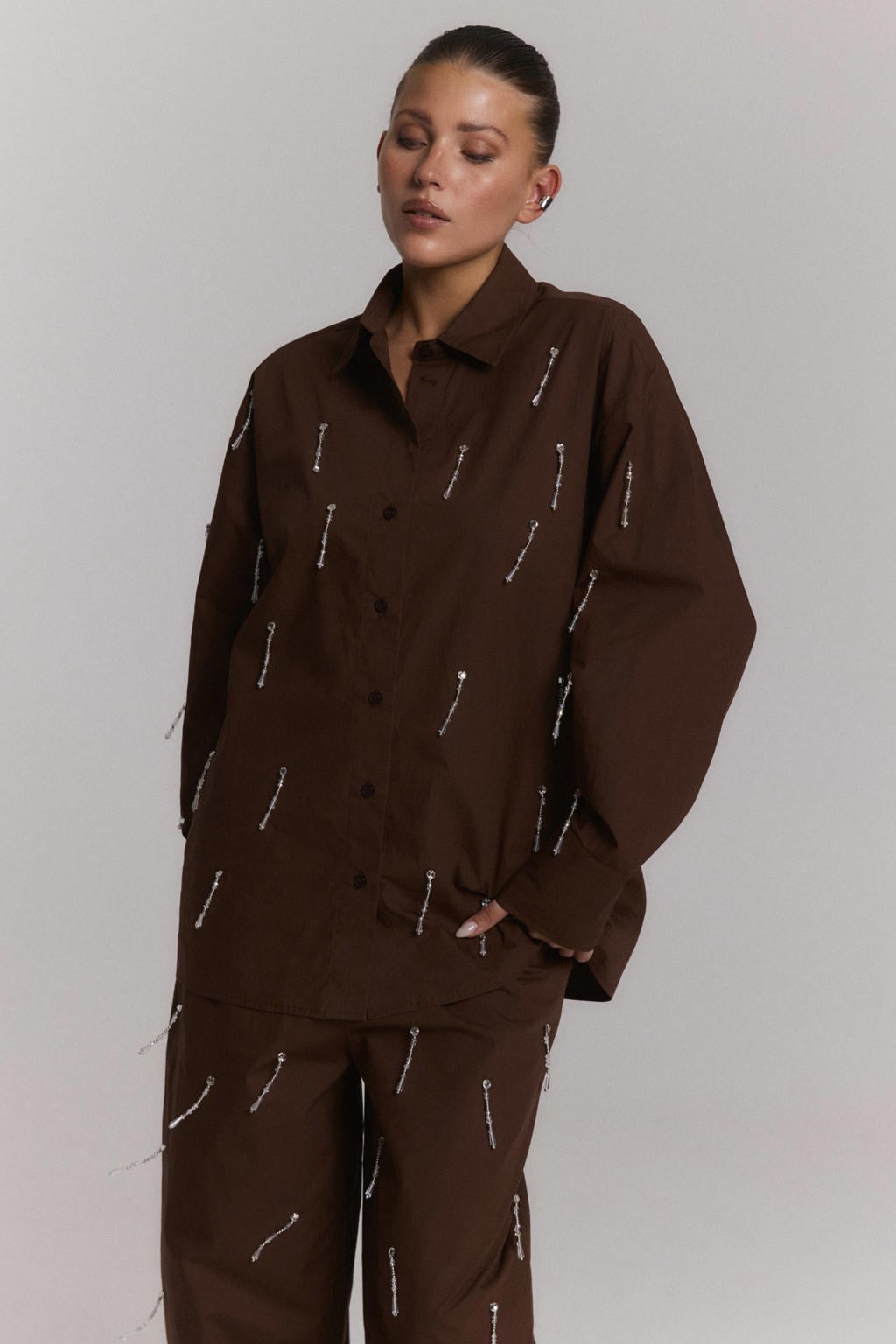 Donkerblauwe dames Refined Department oversized blouse met effen, lange mouwen, klassieke kraag, knoopsluiting en 3D applicatie