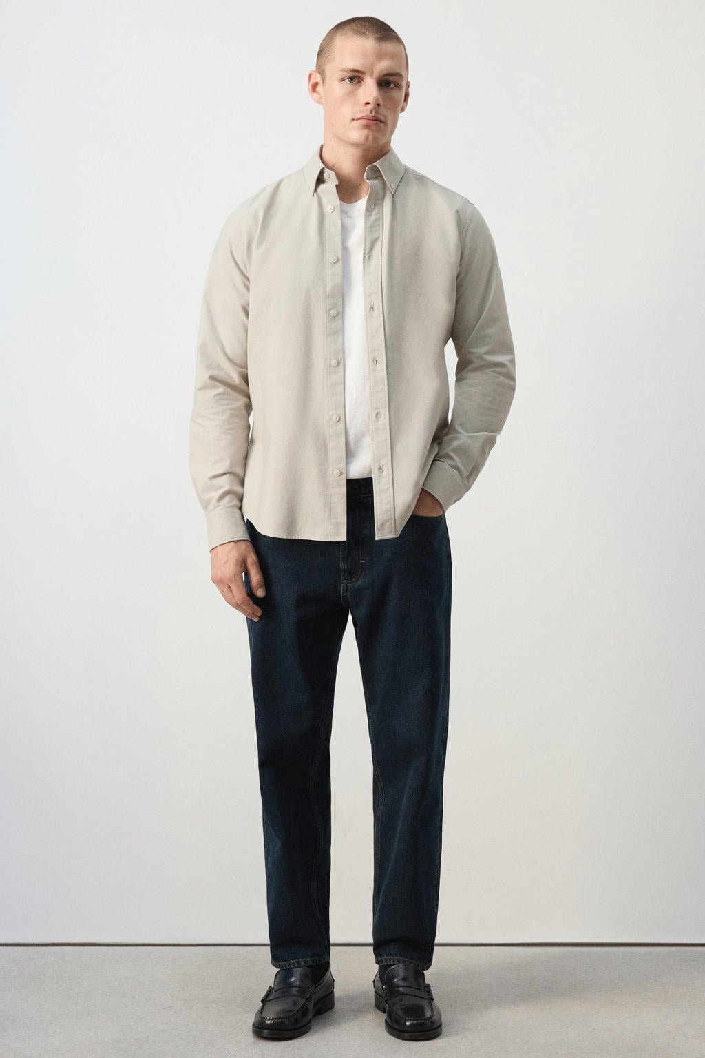 Ecru heren Mango Man regular fit oxford overhemd van katoen met effen, lange mouwen en klassieke kraag