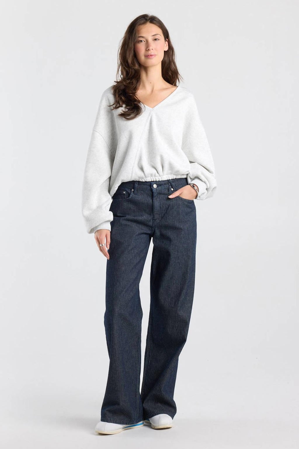 America Today gemêleerde sweater met open rug en plooien - lichtgrijs