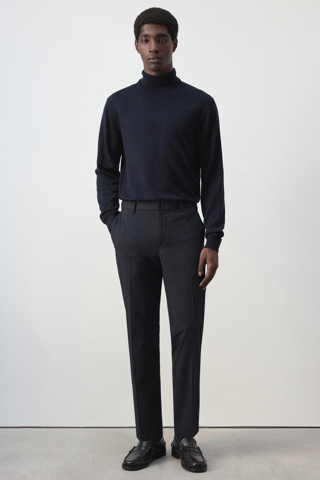 Mango Man slim fit cropped broek - marineblauw