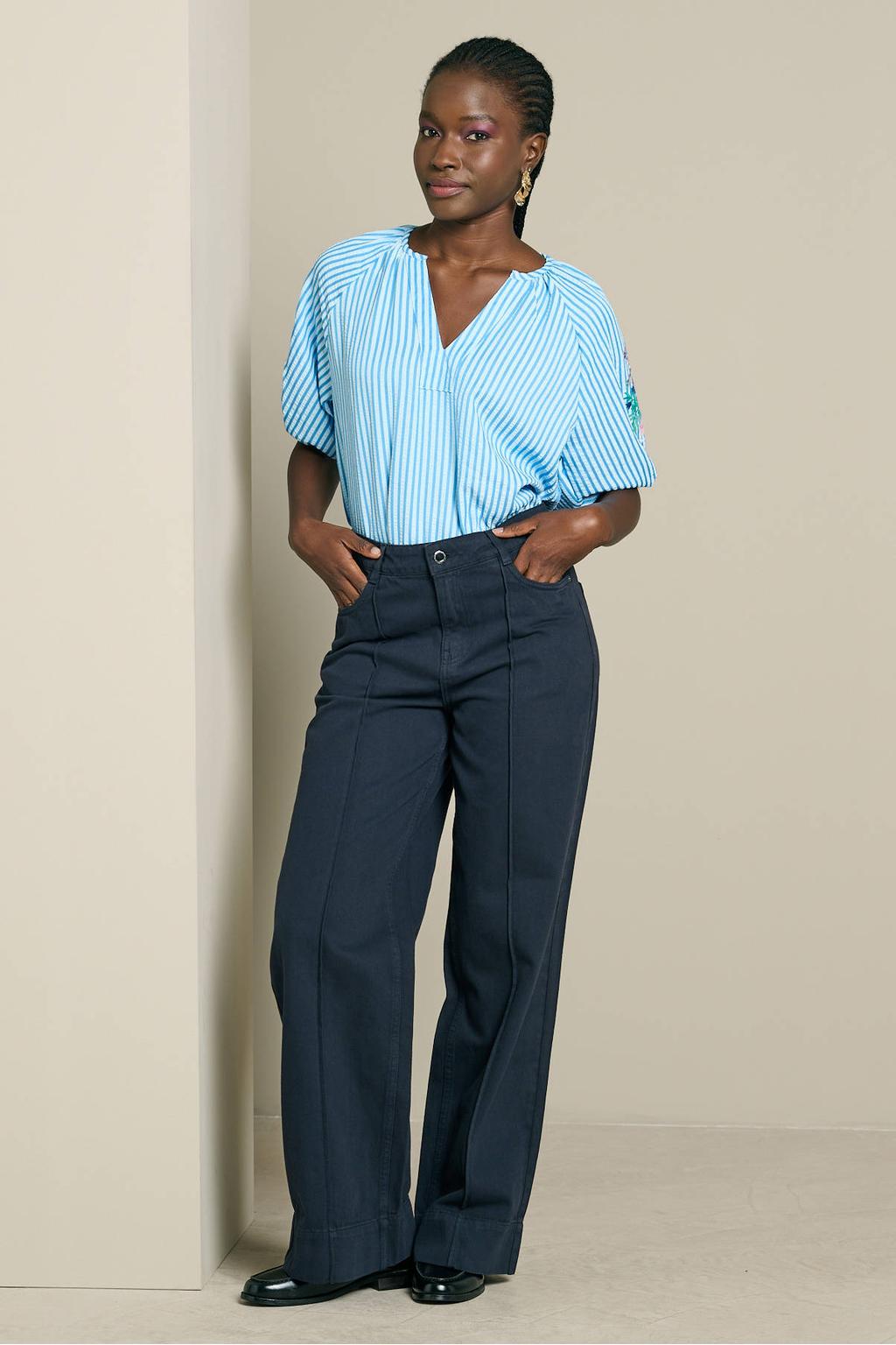 Donkerblauwe dames LOLALIZA regular waist wide leg jeans van denim met rits- en knoopsluiting en effen