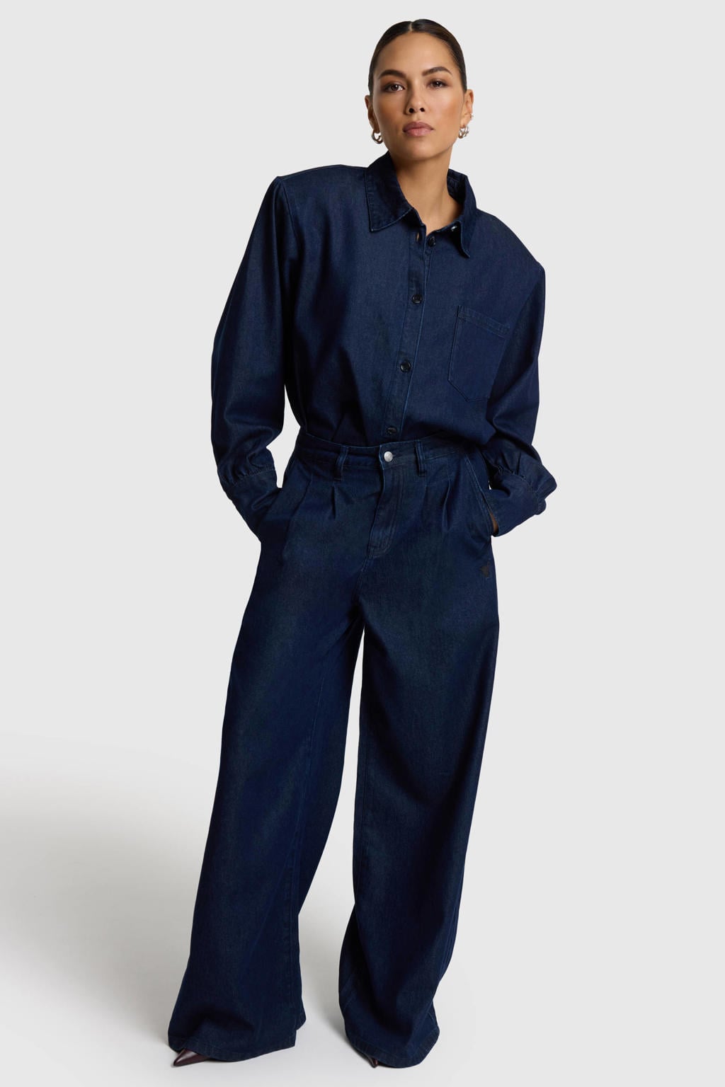 Dark blue denim dames Alix the Label wide leg broek van denim met rits- en knoopsluiting en effen