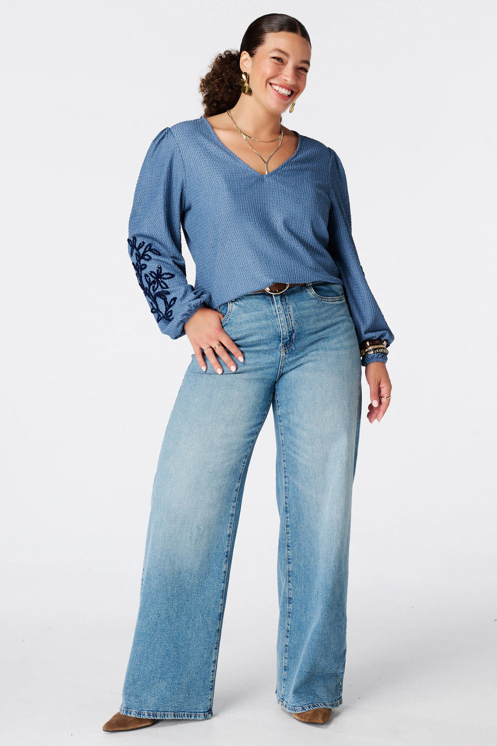 MS Mode Plus Size top met borduursels - lichtblauw