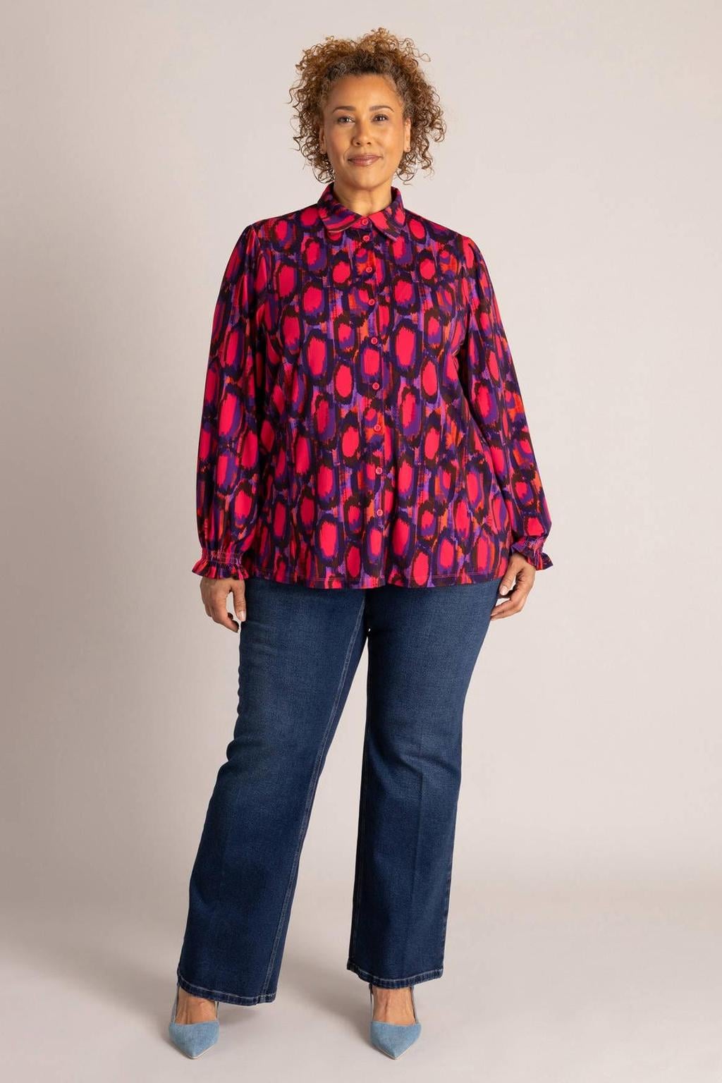 Multikleurige dames Colletta blouse Plus Size meerkleurig van polyester met driekwart mouwen, klassieke kraag en knoopsluiting