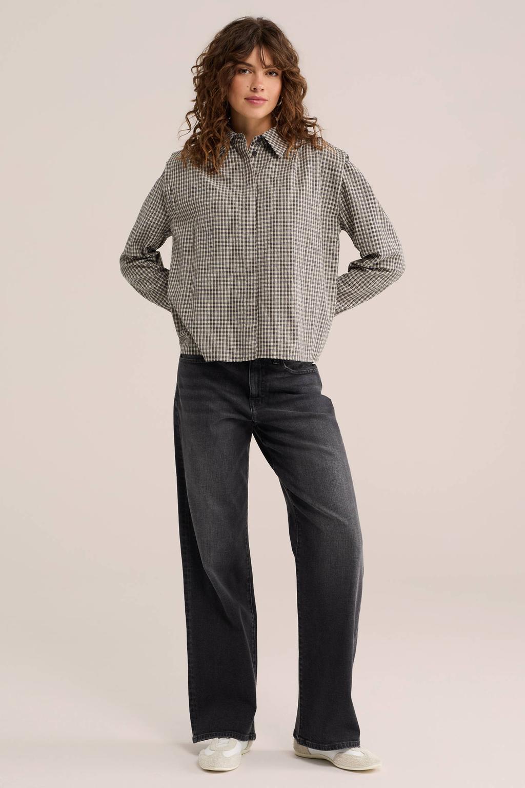 Grijs en zwarte dames WE Fashion geruite blouse van polyester met lange mouwen, klassieke kraag, knoopsluiting en schoudervulling