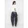 Shoeby Studio longsleeve met schoudervullingen - wit