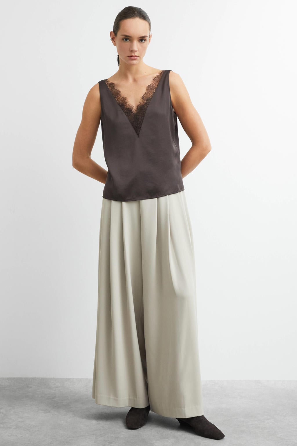 comma wide leg casual broek met plooien - zand