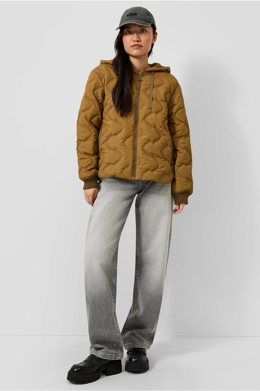 Olijfgroene dames QS jas van polyester met effen, lange mouwen en capuchon