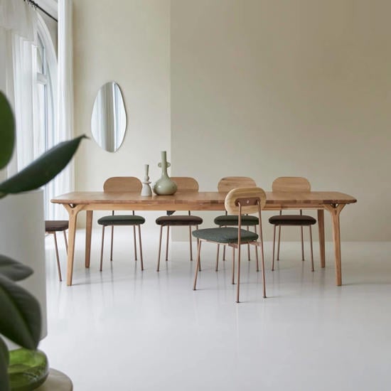 houten eettafels buiten