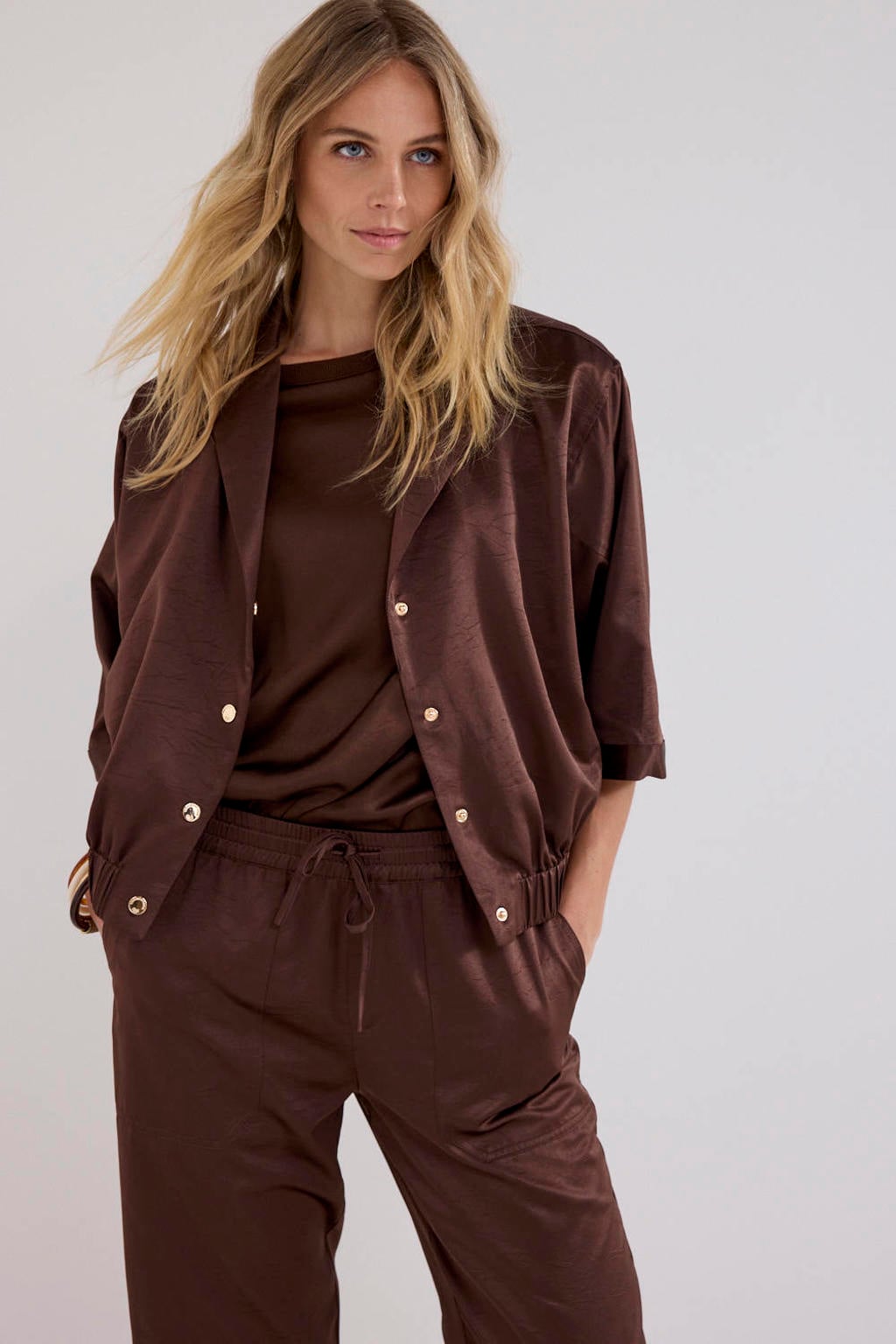 Bruine dames Tramontana blouse van polyester met effen, korte mouwen, klassieke kraag en knoopsluiting