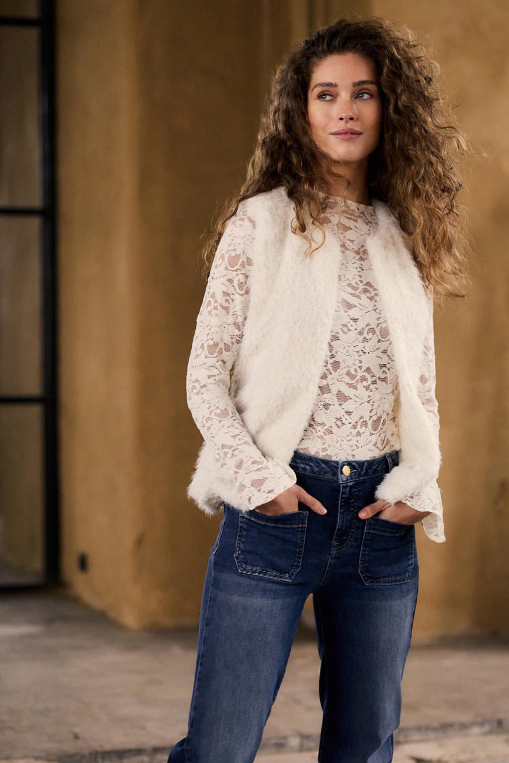 dames Tramontana gilet van imitatiebont met effen, ronde hals en knoopsluiting