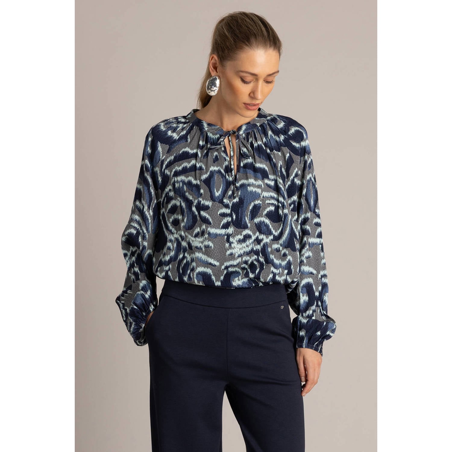 Yest blouse met print grijs meerkleurig