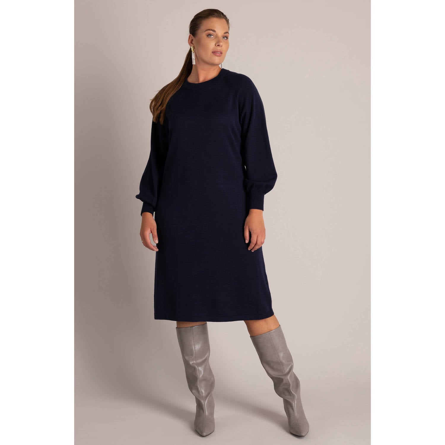 Yest Curve Plus Size gebreide midi jurk met ceintuur donkerblauw