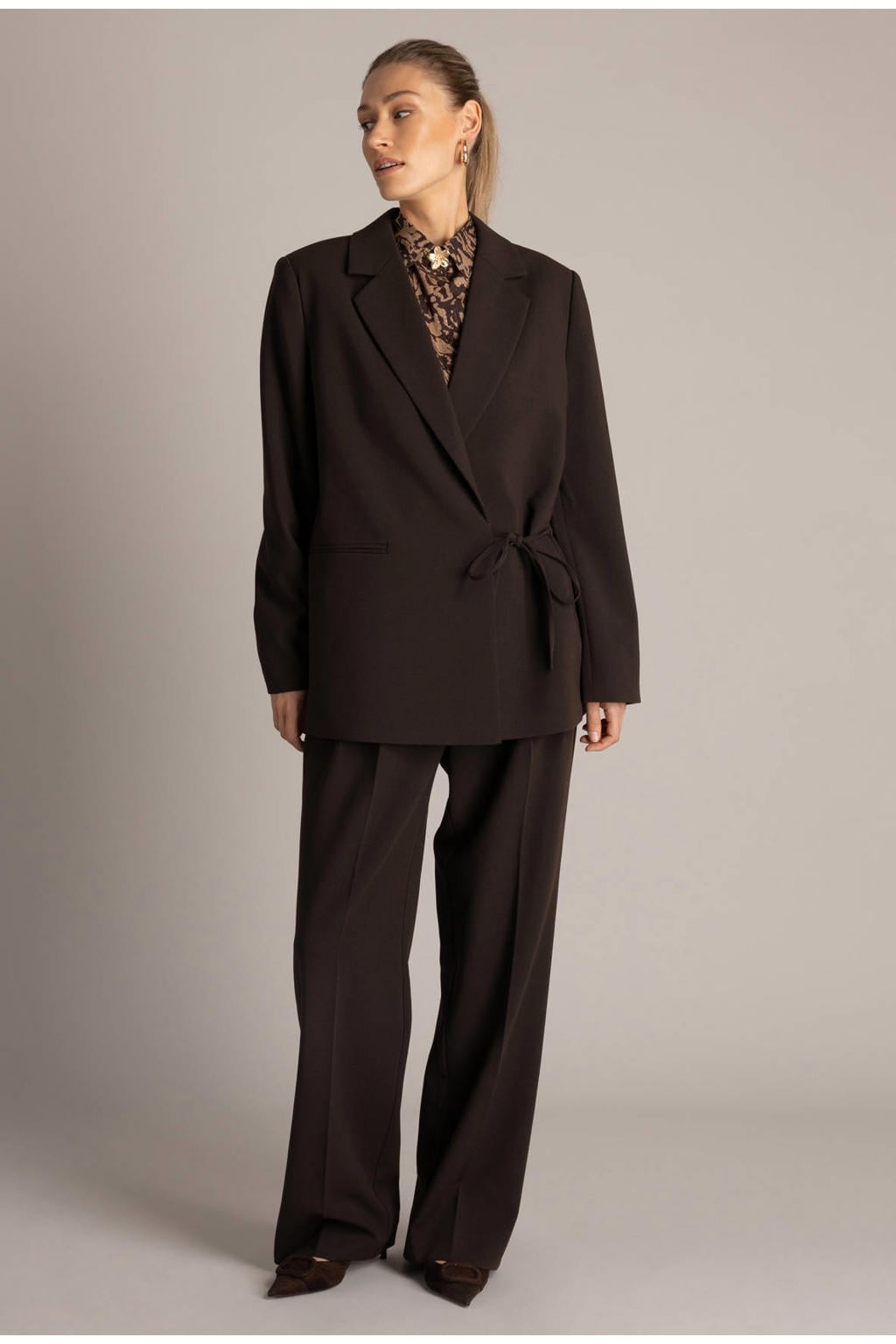 Bruine dames Yest wide leg broek met rits- en knoopsluiting en effen