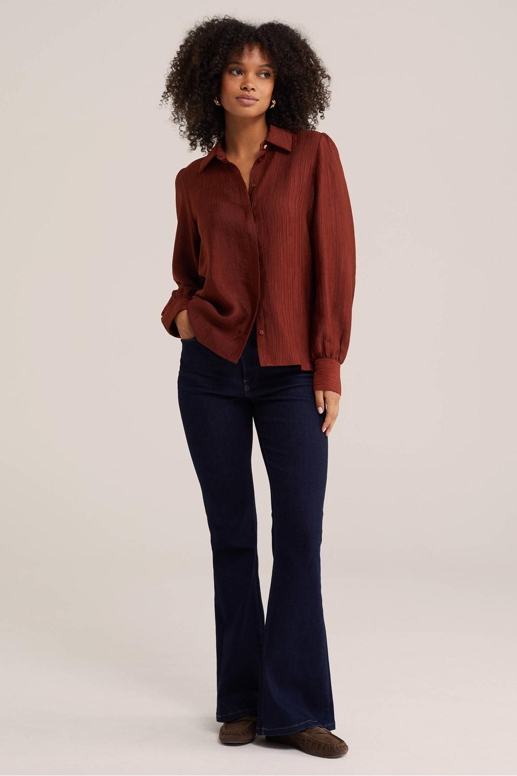 Terracottakleurige dames WE Fashion blouse van viscose met effen, lange mouwen, klassieke kraag en knoopsluiting