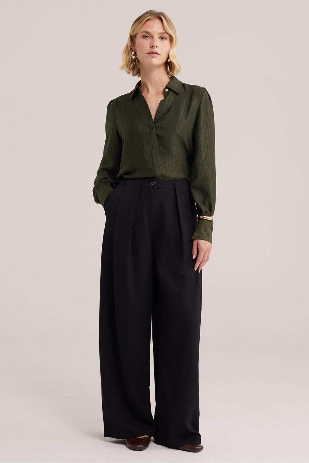 Donkergroene dames WE Fashion blouse van viscose met effen, lange mouwen, klassieke kraag en knoopsluiting