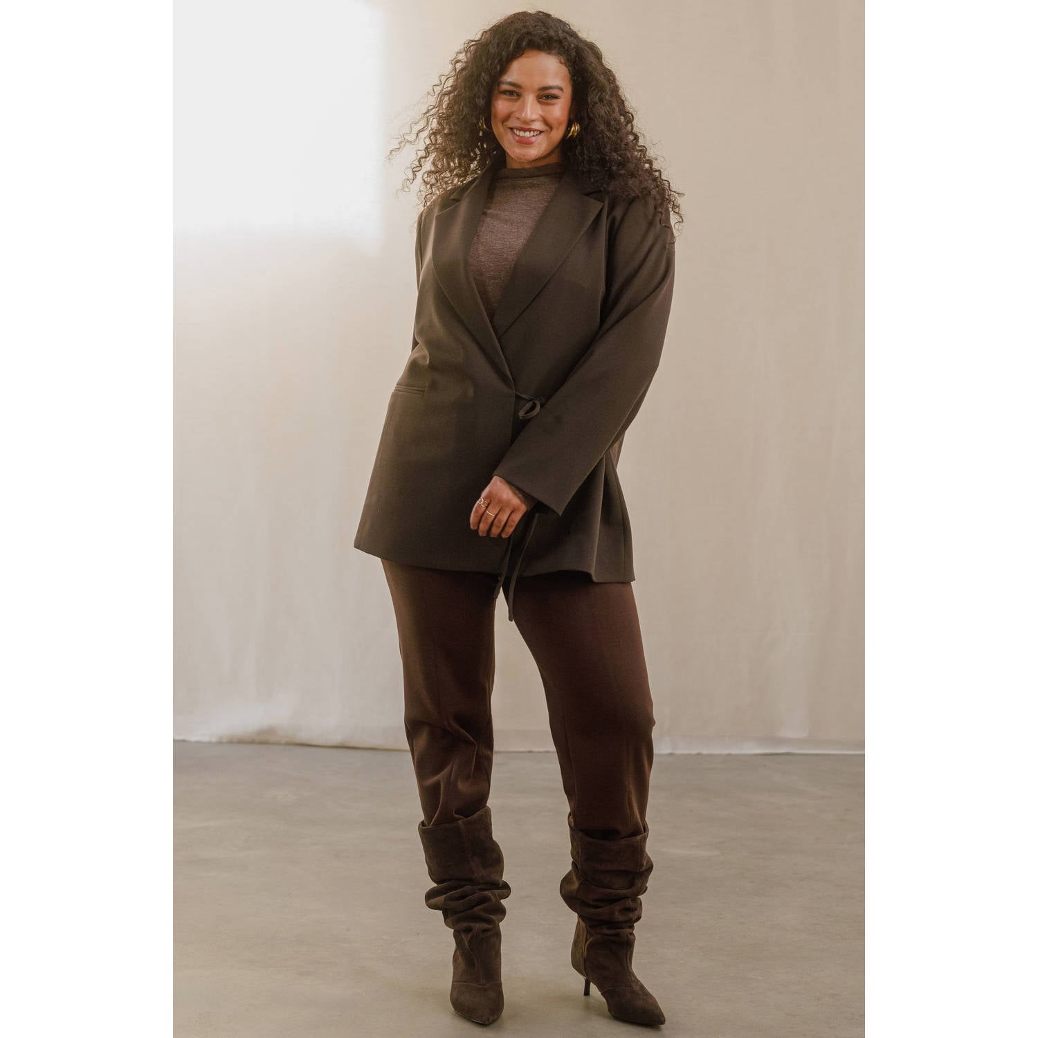 Yest Curve Plus Size oversized blazer donkerbruin